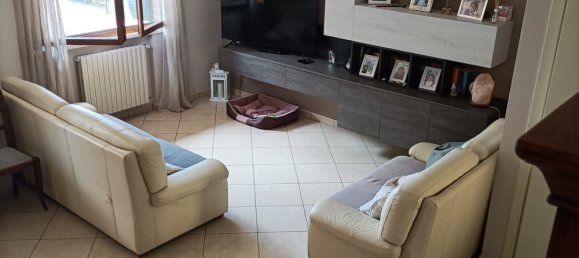 5 bedrooms House in Castelnovo di Sotto, Italy No. 325568 47