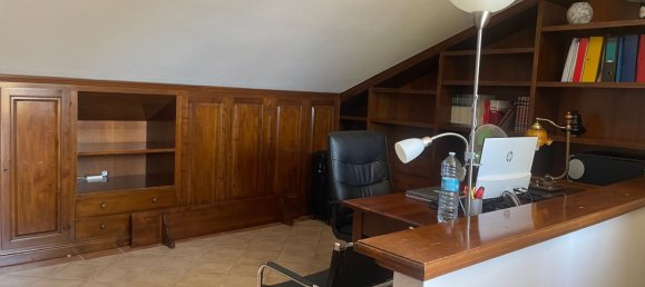 5 bedrooms House in Castelnovo di Sotto, Italy No. 325568 32