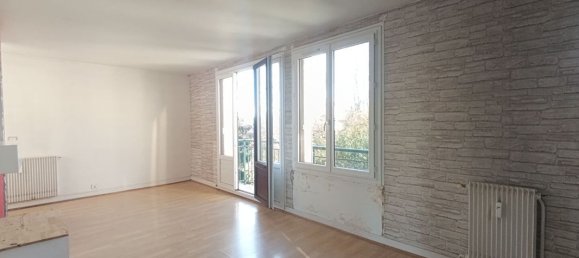 1 bedroom Apartment in Creteil, France No. 115428 5