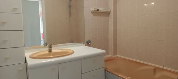 1 bedroom Apartment in Creteil, France No. 115428 17