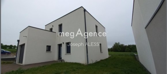 3 chambres Maison à Courcelles-Chaussy, France No. 68686 7