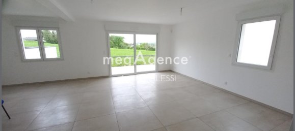 3 chambres Maison à Courcelles-Chaussy, France No. 68686 2