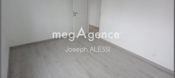 3 chambres Maison à Courcelles-Chaussy, France No. 68686 4