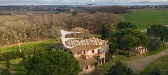 7 rooms House in Castiglione del Lago, Italy No. 110539 32