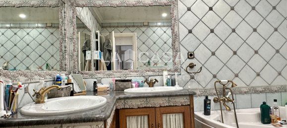 4 bedrooms Apartment in Santa Coloma de Gramenet, Spain No. 160472 19