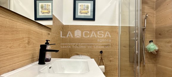 4 bedrooms Apartment in Santa Coloma de Gramenet, Spain No. 160472 20