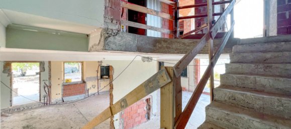 5 rooms Villa in Pettenasco, Italy No. 173400 31