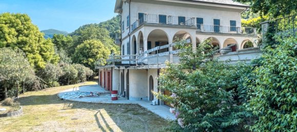 5 rooms Villa in Pettenasco, Italy No. 173400 4