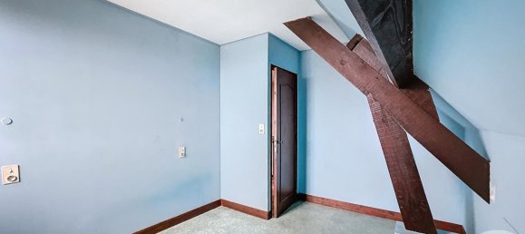 Casa de 5 dormitorios en Maray, France No. 97855 10