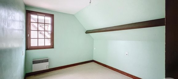 Casa de 5 dormitorios en Maray, France No. 97855 12