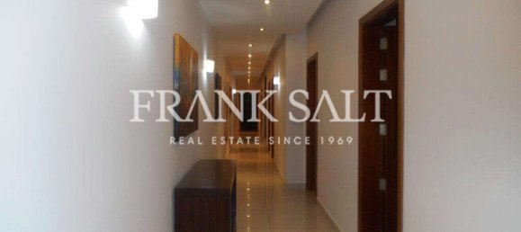 3 chambres Appartement à Sliema, Malta No. 8295 13