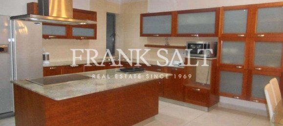 3 chambres Appartement à Sliema, Malta No. 8295 4