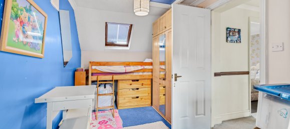 3 Schlafzimmer Haus in Horley, United Kingdom, Nr. 992 10