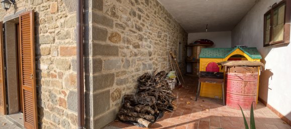 4 bedrooms House in Cortona, Italy No. 173794 17