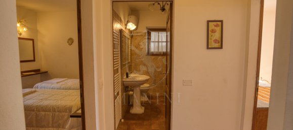 4 bedrooms House in Cortona, Italy No. 173794 12