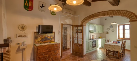 4 bedrooms House in Cortona, Italy No. 173794 19