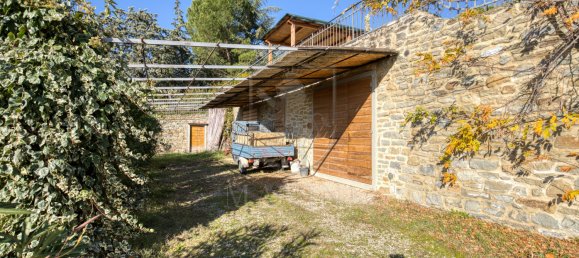 4 bedrooms House in Cortona, Italy No. 173794 3