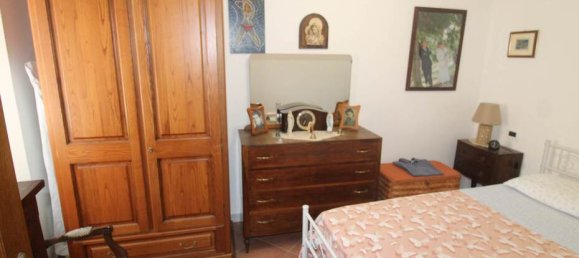 3 bedrooms House in Licciana Nardi, Italy No. 91284 24