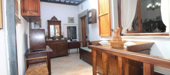 3 bedrooms House in Licciana Nardi, Italy No. 91284 21