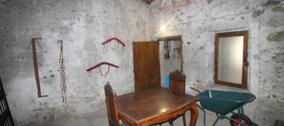 3 bedrooms House in Licciana Nardi, Italy No. 91284 30