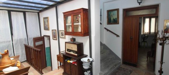 3 bedrooms House in Licciana Nardi, Italy No. 91284 18