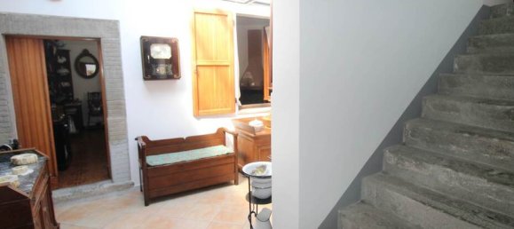 3 bedrooms House in Licciana Nardi, Italy No. 91284 20