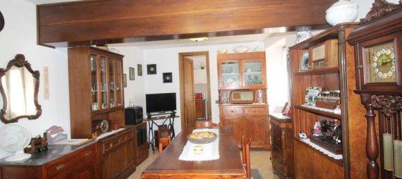 3 bedrooms House in Licciana Nardi, Italy No. 91284 6