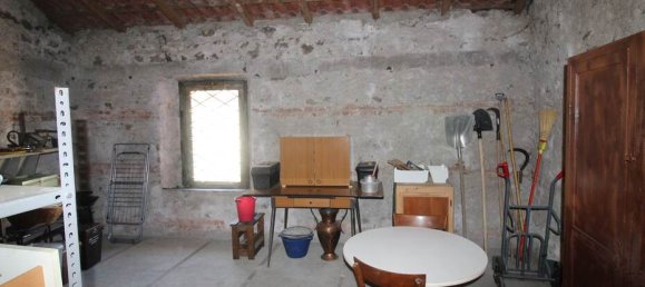 3 bedrooms House in Licciana Nardi, Italy No. 91284 28