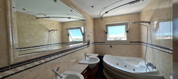 4 bedrooms House in Geroskípou, Cyprus No. 9812 6