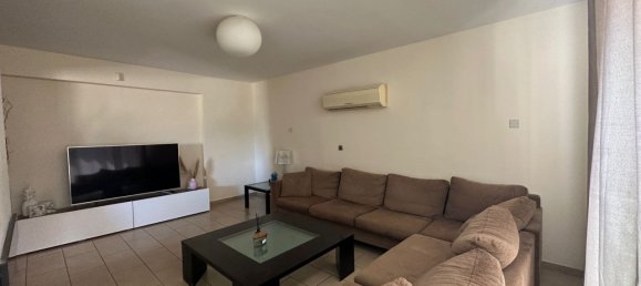 4 bedrooms House in Geroskípou, Cyprus No. 9812 11