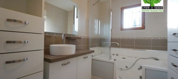 3 Schlafzimmer Haus in Beynost, France, Nr. 314011 12