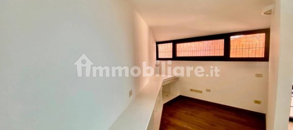 Офис с 3 комнатами в Рим, Италия № 195590 10