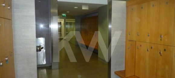 Gewerbliche Immobilie in Porto, Portugal 5136m², Nr. 50350 10