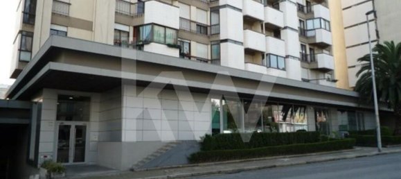 Gewerbliche Immobilie in Porto, Portugal 5136m², Nr. 50350 8