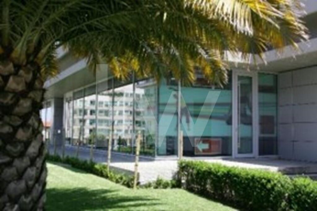 Gewerbliche Immobilie in Porto, Portugal 5136m², Nr. 50350