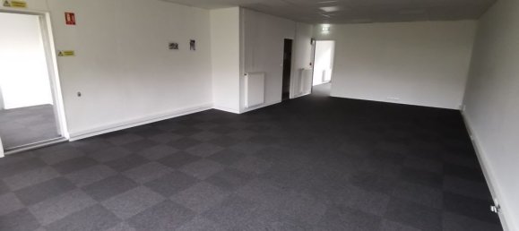Gewerbliche Immobilie in Bethune, France 370m², Nr. 42982 9