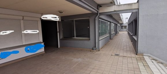 Gewerbliche Immobilie in Bethune, France 370m², Nr. 42982 3