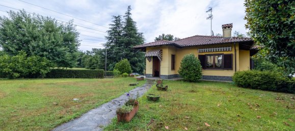 Studio à Oleggio Castello, Italy No. 297092 4