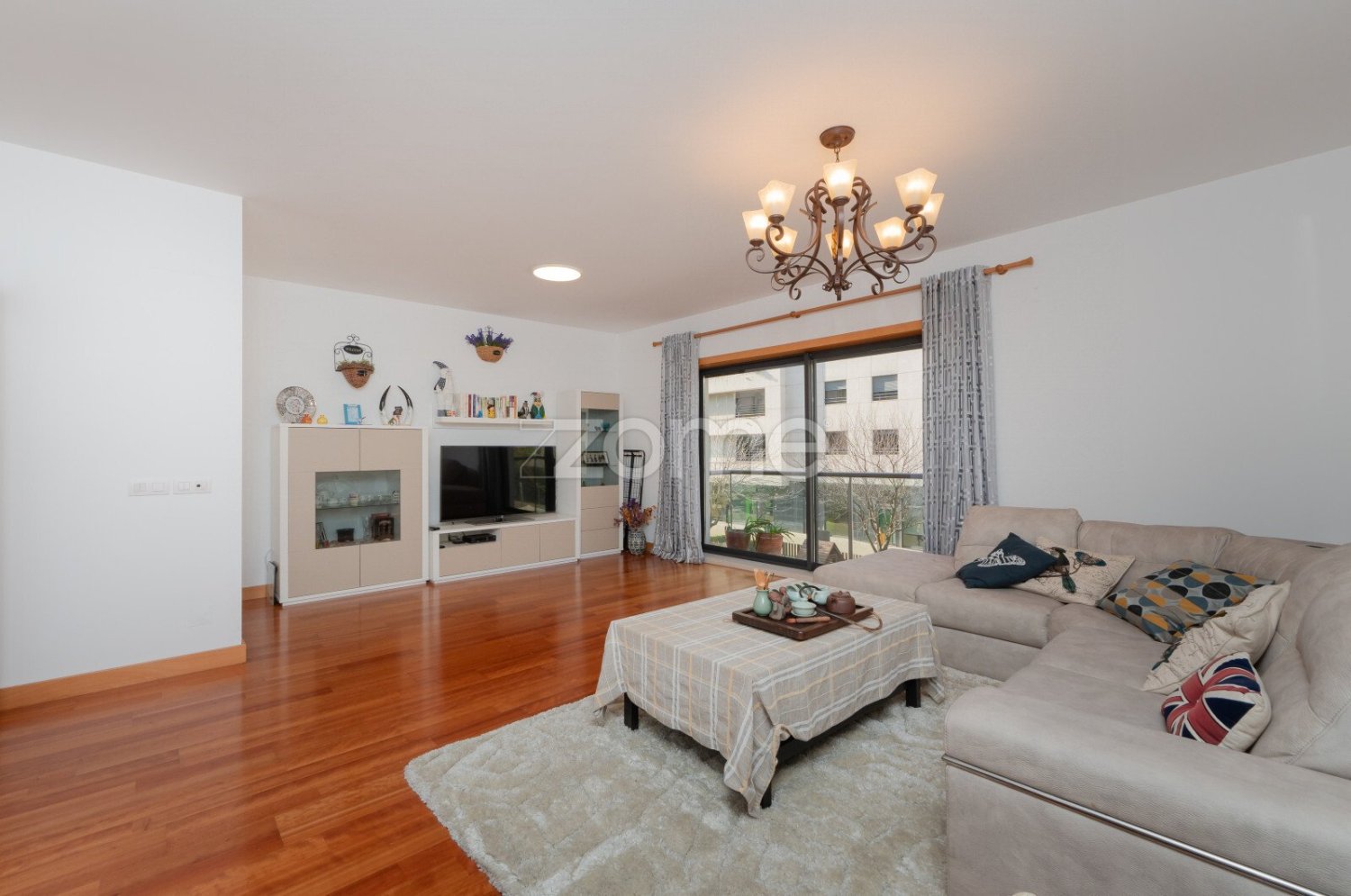 3 Schlafzimmer Wohnung in Lisbon, Portugal, Nr. 108261