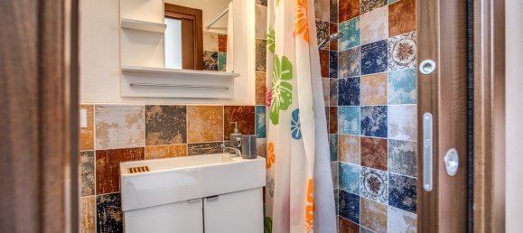 3 rooms Apartment in La Spezia, Italy No. 166147 12