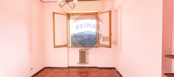 Apartamento de 5 divisões em Fabriano, Italy N.º 11378 3