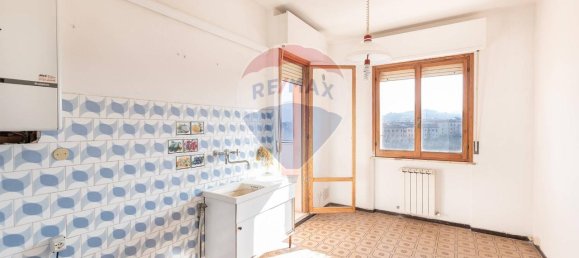 Apartamento de 5 divisões em Fabriano, Italy N.º 11378 10