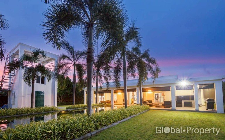 3 dormitorios сasa en venta en Pattaya, Chonburi, Eastern Thailand, Thailand № 146094