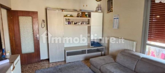 2 Schlafzimmer Wohnung in Guastalla, Italy, Nr. 313590 2