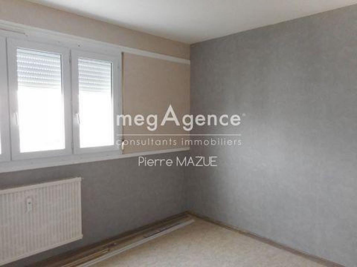 2 chambres Appartement à Lons-le-Saunier, France No. 23396
