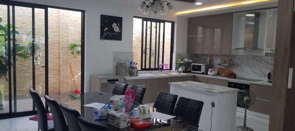 140m² Villa in District 7, Vietnam No. 9780 2