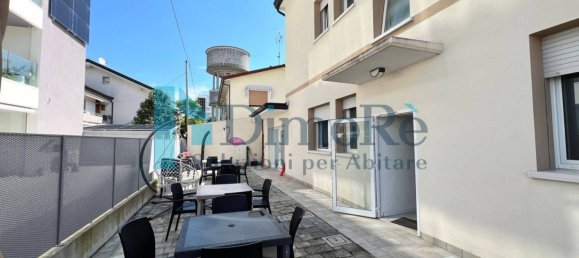 2 bedrooms Apartment in Jesolo, Italy No. 344833 19