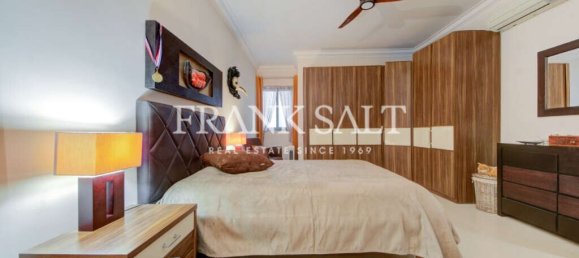 3 bedrooms Apartment in Sliema, Malta No. 94 2