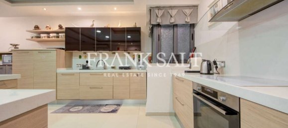 3 bedrooms Apartment in Sliema, Malta No. 94 10