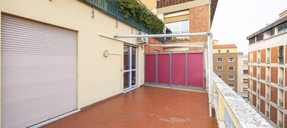 7 rooms Penthouse in Bologna, Italy No. 38075 13